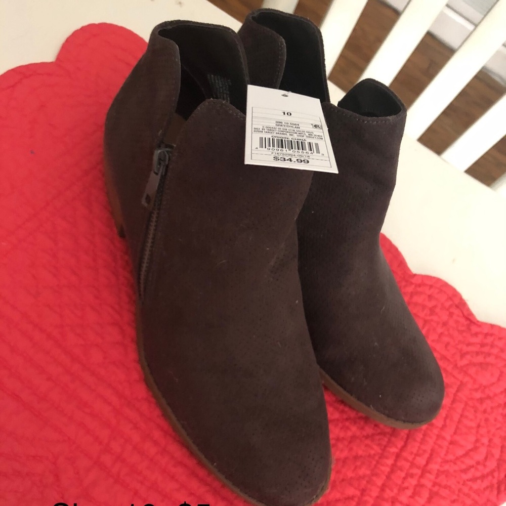 Ankle boots